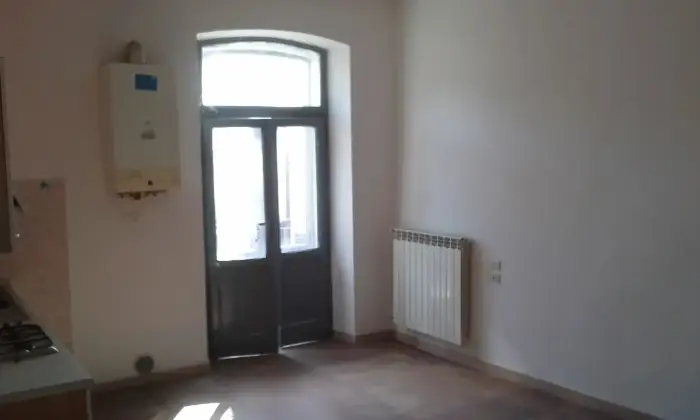 Rexer-Sassoferrato-Vendo-appartamento-via-Bizzarri-SALONE