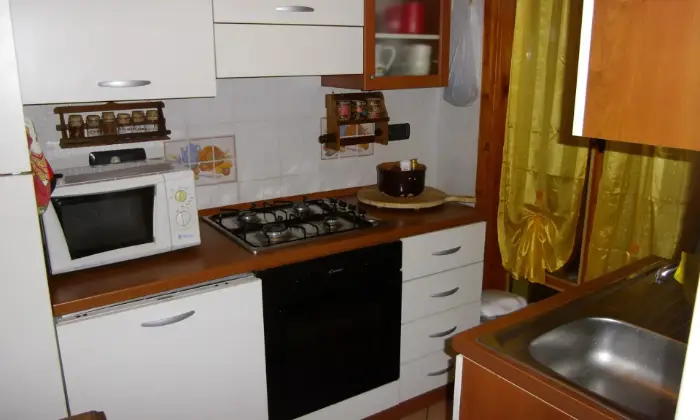 Rexer-Frabosa-Sottana-Appartamento-in-Via-Galassia-Frabosa-Sottana-Cucina