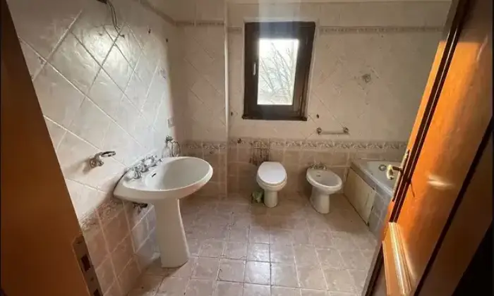 Rexer-Coreglia-Antelminelli-Appartamento-in-vendita-in-via-di-Ghivizzano-a-Coreglia-Antelminelli-Bagno