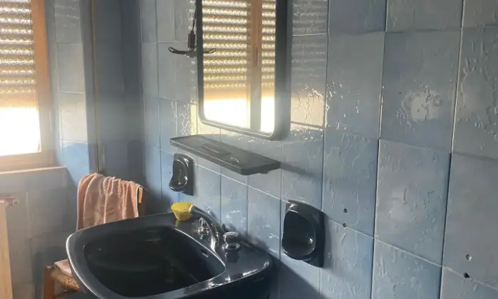 Rexer-San-Basilio-Vendesi-casa-indipendente-con-due-appartamenti-a-SAN-BASILIO-BAGNO