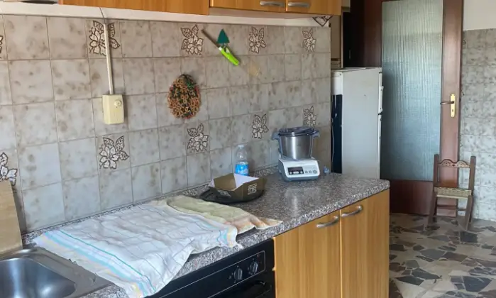 Rexer-San-Basilio-Vendesi-casa-indipendente-con-due-appartamenti-a-SAN-BASILIO-CUCINA