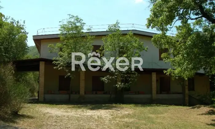 Rexer-Fabriano-Villa-in-vendita-a-Piano-Altro
