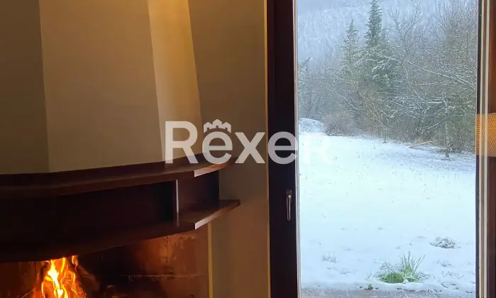 Rexer-Fabriano-Villa-in-vendita-a-Piano-Altro