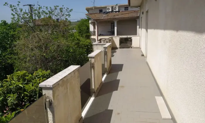 Rexer-Francavilla-al-Mare-Terratetto-con-depandance-e-giardino-TERRAZZO