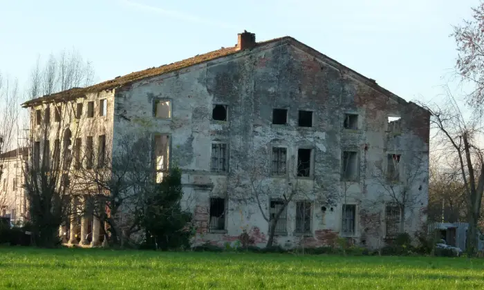 Rexer-Bolzano-Vicentino-Antica-villa-in-vendita-in-via-Postumia-a-Bolzano-Vicentino-Giardino