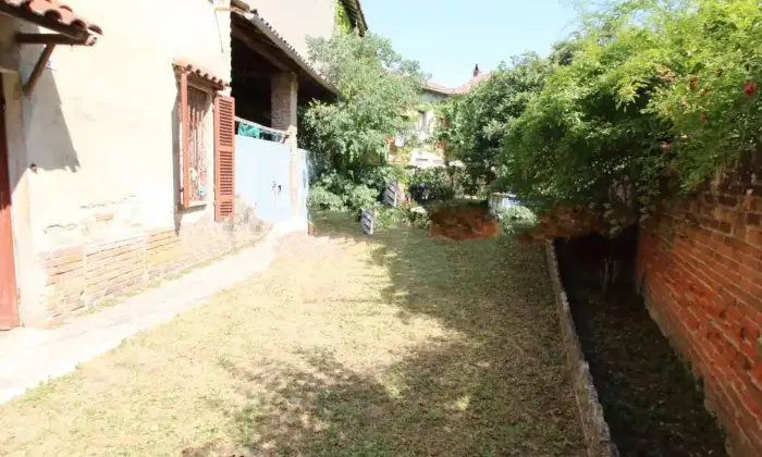 Rexer-Lu-e-Cuccaro-Monferrato-Villa-unifamiliare-via-Roma-Lu-e-Cuccaro-Monferrato-Giardino