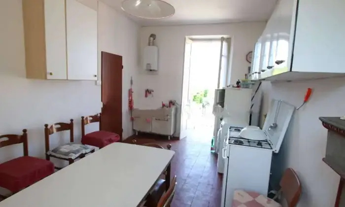 Rexer-Lu-e-Cuccaro-Monferrato-Villa-unifamiliare-via-Roma-Lu-e-Cuccaro-Monferrato-Cucina