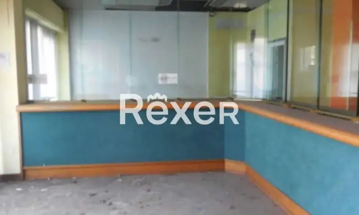 Rexer-BERGAMO-Ex-filiale-bancaria-a-Bergamo-Altro
