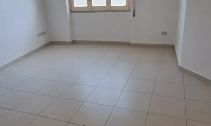 Rexer-Termoli-Affittasi-locale-uso-studioufficioagenzia-Altro
