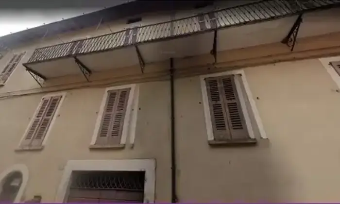Rexer-Tavernole-sul-Mella-Vendesi-Porzione-intera-cielo-terra-a-TAVERNOLE-SUL-MELLA-Garage