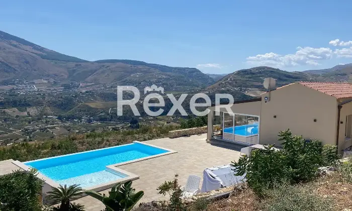 Rexer-Castellammare-del-Golfo-Villa-con-piscina-con-vista-panoramica-a-Castellammare-del-Golfo-Altro
