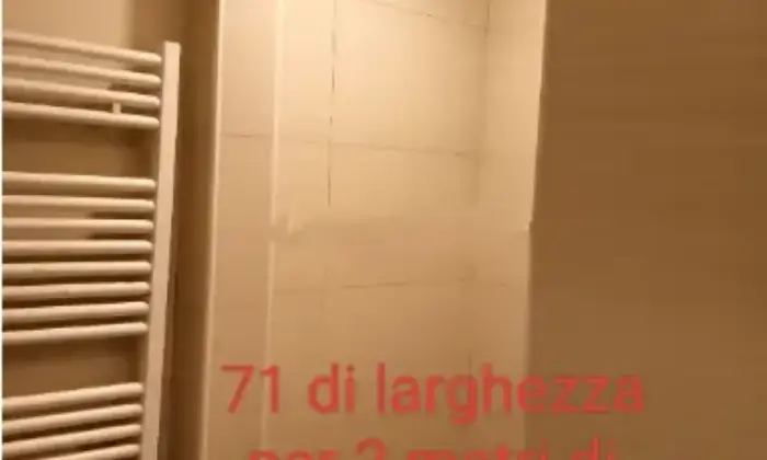 Rexer-Novara-Casa-in-vendita-in-via-dei-Tornielli-Bagno