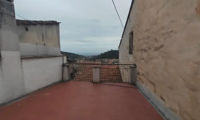 Rexer-Loano-Prestigioso-e-esclusivo-immobile-verzi-loano-Garage