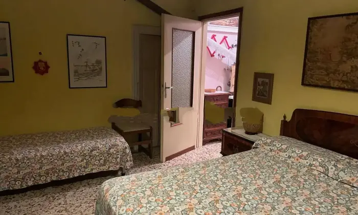 Rexer-Lasnigo-Terratetto-plurifamiliare-via-della-Pace-Lasnigo-CameraDaLetto