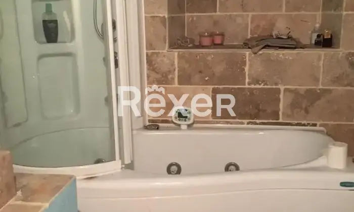 Rexer-Montalcino-Vendesi-casa-indipendente-in-borgo-di-Mezzo-Montalcino-Altro