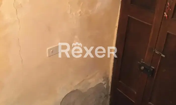 Rexer-Montalcino-Vendesi-casa-indipendente-in-borgo-di-Mezzo-Montalcino-Altro