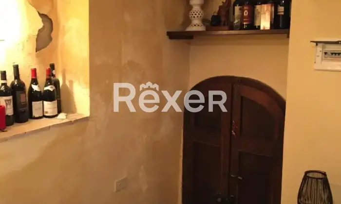 Rexer-Montalcino-Vendesi-casa-indipendente-in-borgo-di-Mezzo-Montalcino-Altro