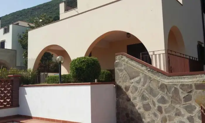 Rexer-Pisciotta-Villa-indipendente-vista-mare-Giardino