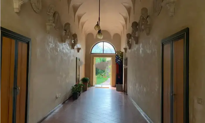Rexer-Mantova-Vendesi-LOFT-Via-Mazzini-a-Mantova-Altro