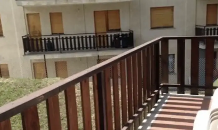 Rexer-Sauze-dOulx-Quadri-locale-in-centro-di-Sauze-Terrazzo