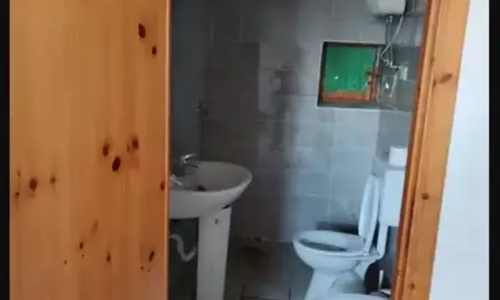 Rexer-Palata-Rustico-con-mq-di-terreno-Bagno