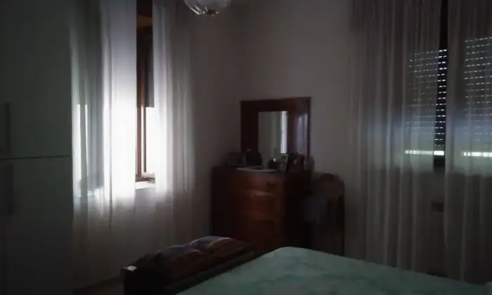 Rexer-Roccanova-Vendesi-appartamento-in-Via-San-Rocco-a-Roccanova-CameraDaLetto