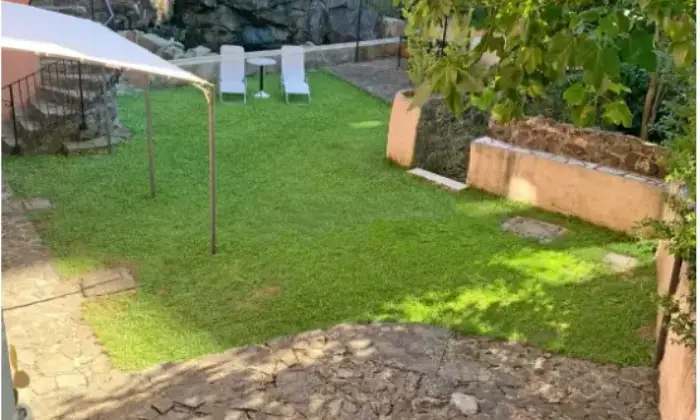 Rexer-Bagnone-Vendesi-appartamenti-a-Bagnone-Giardino