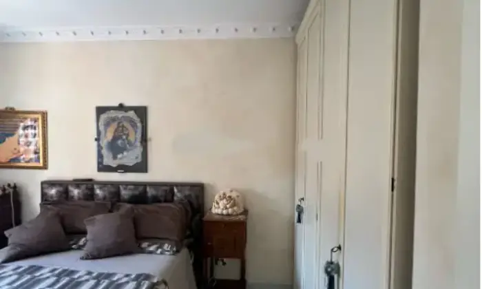 Rexer-Terracina-Vendesi-appartamento-in-via-Calcatore-Citt-Terracina-NON-TRATTABILE-CameraDaLetto