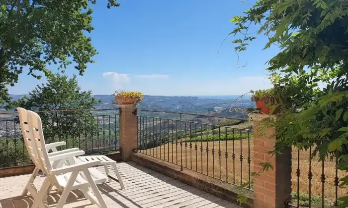Rexer-Ancarano-Villa-in-vendita-in-frazione-Madonna-della-Carit-ad-Ancarano-Terrazzo