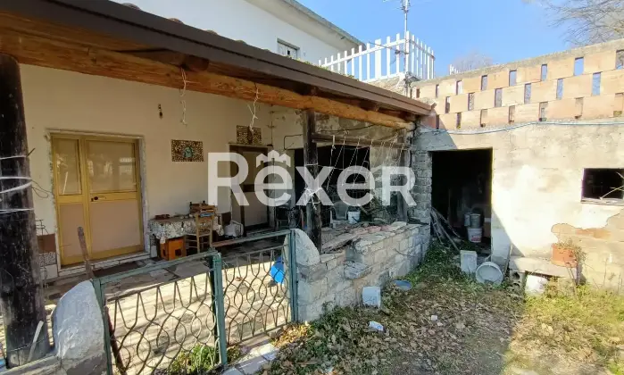 Rexer-Casalduni-Rustico-e-casale-in-vendita-in-localit-Collemarino-a-Casalduni-Altro