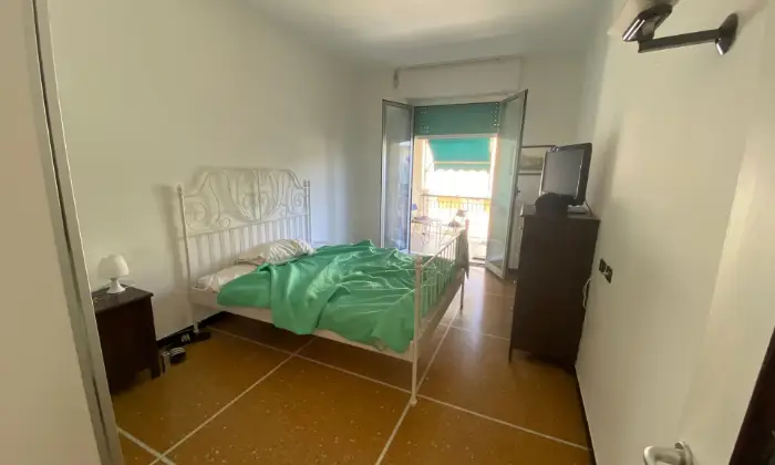 Rexer-Loano-Appartamento-a-pochi-passi-dal-Lungomare-di-Loano-CAMERA-DA-LETTO
