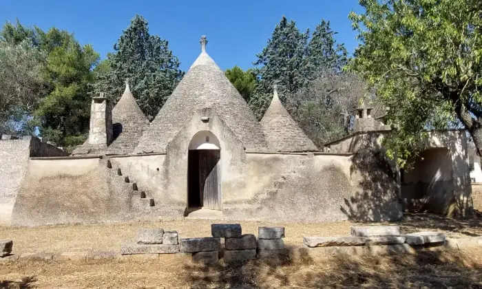 Rexer-Latiano-Trullo-m-contrada-Coltura-Latiano-con-terreno-Altro