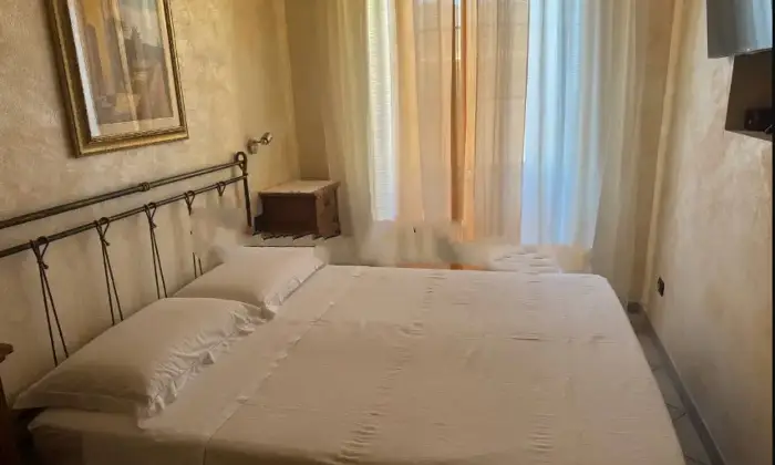 Rexer-Bosa-Villa-a-schiera-via-Montenegro-Centro-storico-di-Bosa-CameraDaLetto
