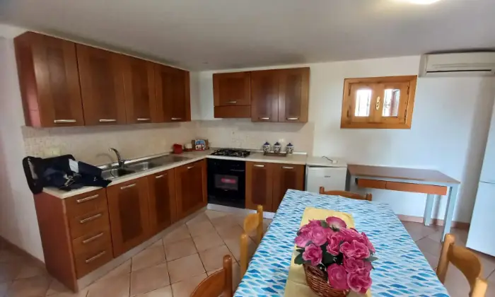 Rexer-Vittoria-Villa-con-grande-appartamento-climatizzato-Cucina