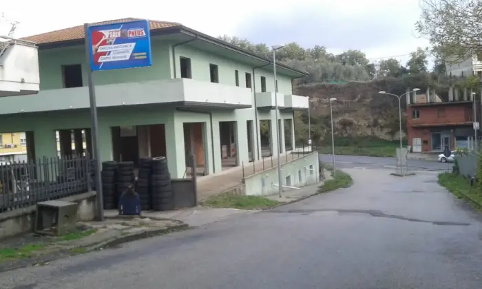 Rexer-Ionadi-Fabbricato-in-vendita-in-SS-a-Jonadi-Terrazzo