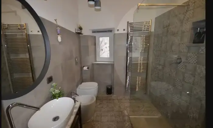 Rexer-Sutri-Splendido-Appartamento-finemente-ristrutturato-Bagno