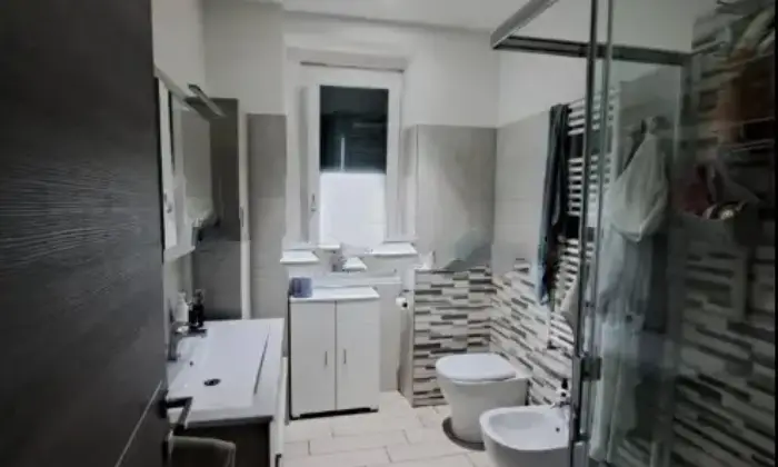 Rexer-La-Spezia-Trilocale-via-della-Scresa-Bagno