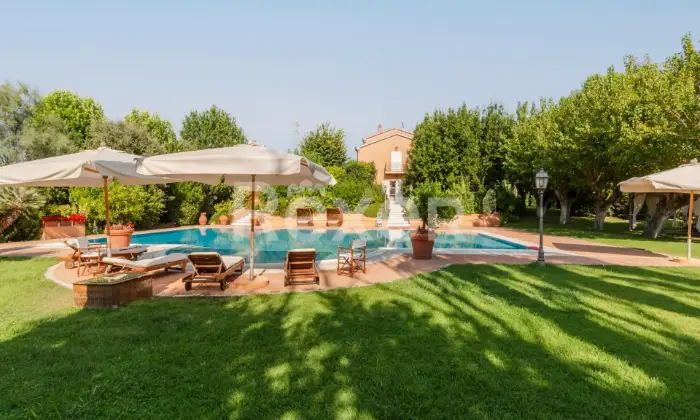 Rexer-Sirolo-Elegante-villa-con-piscina-a-pochi-passi-dal-mare-PISCINA