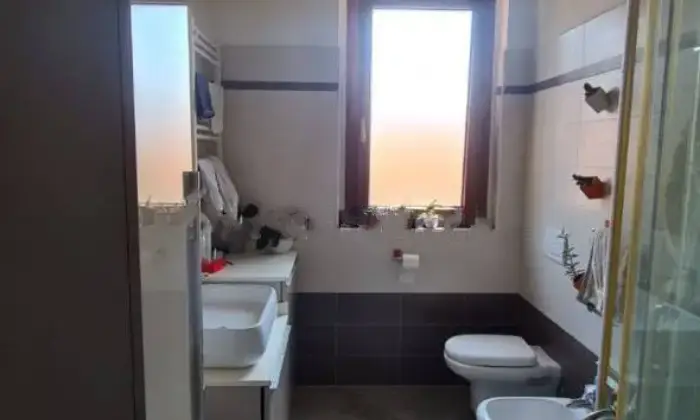 Rexer-Bisuschio-Mansarda-in-vendita-in-via-G-Bertini-a-Bisuschio-C-Bagno