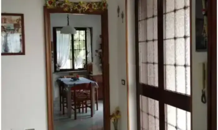 Rexer-Cavagli-Villa-in-vendita-in-via-Leonardo-da-Vinci-Altro
