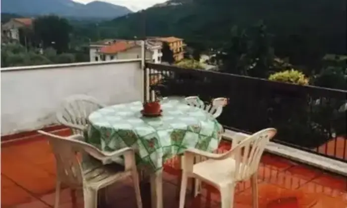 Rexer-Capriati-a-Volturno-Propriet-nel-centro-di-Capriati-a-Volturno-Terrazzo