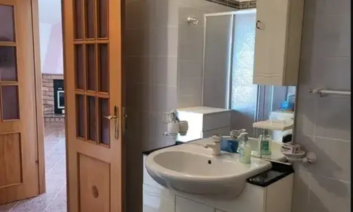 Rexer-Zagarise-Casa-indipendente-su-due-livelli-Bagno