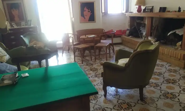 Rexer-Torricella-Peligna-Casa-in-vendita-in-via-Vincenzo-Bellini-a-Torricella-Peligna-Salone