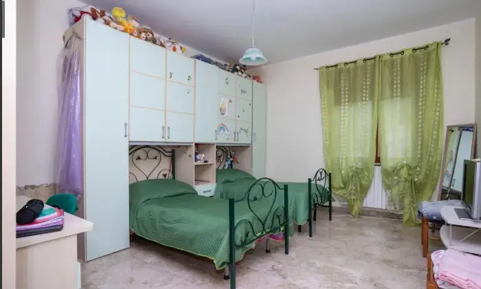 Rexer-Rogliano-Vendesi-appartamento-in-localit-manche-Rogliano-CameraDaLetto