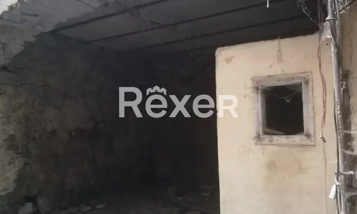 Rexer-Bitti-Vendiamo-casa-indipendente-Altro