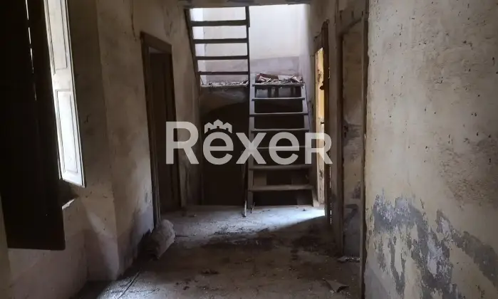 Rexer-Bitti-Vendiamo-casa-indipendente-Altro