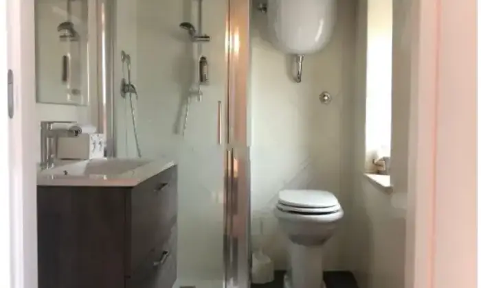 Rexer-Genazzano-Vendesi-villa-via-delle-martorelle-a-Genazzano-Bagno