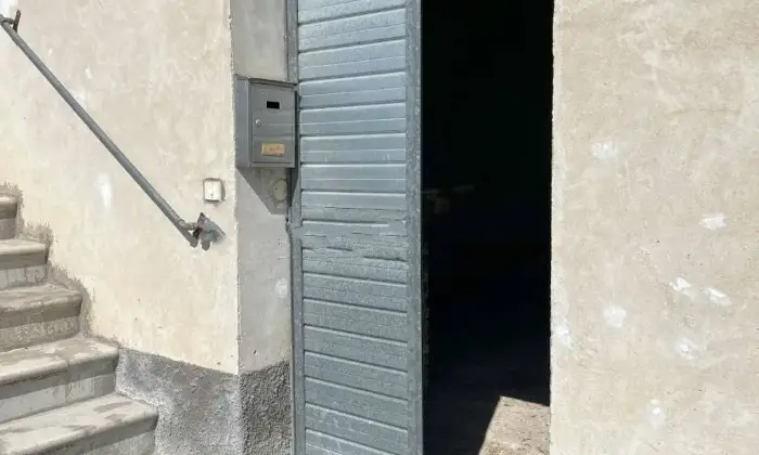 Rexer-Cermignano-Vendesi-casale-in-Contrada-Saputelli-di-Sopra-a-Cermignano-Cantina