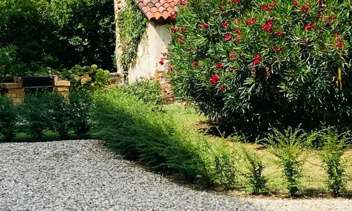 Rexer-Castellazzo-Novarese-Dimora-storica-lungo-la-strada-Valsesia-vicino-a-Novara-Giardino