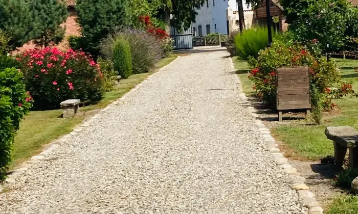 Rexer-Castellazzo-Novarese-Dimora-storica-lungo-la-strada-Valsesia-vicino-a-Novara-Giardino
